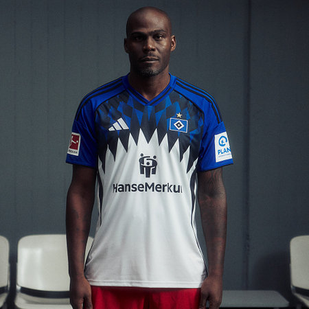 HSV Signiertes + getragenes Shooting-Heimtrikot Guy Demel #20