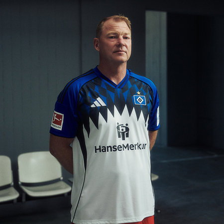 HSV Signiertes + getragenes Shooting-Heimtrikot Jörg Albertz #11
