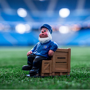 Gartenzwerg "Holzkiste"