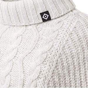 Poncho "Adelina"